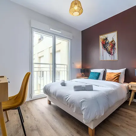 Chic & Cosy - Private Parking - Between Paris & Disneyland - 5min Trainstation, Big Mall Apartment Noisy-le-Grand