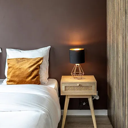 Chic & Cosy - Private Parking - Between Paris & Disneyland - 5min Trainstation, Big Mall